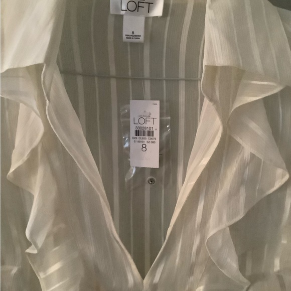 Ann Taylor LOFT Womens Ruffle Blouse Top sz 8 NWT Cream - Picture 2 of 4